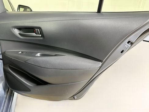 Used 2022 Toyota Corolla LE FWD image 28