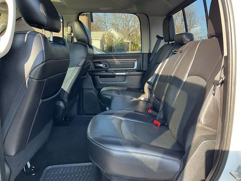 Used 2016 RAM 2500 Laramie w/ Convenience Group image 28