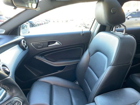 Used 2017 Mercedes-Benz GLA 250 4MATIC image 30