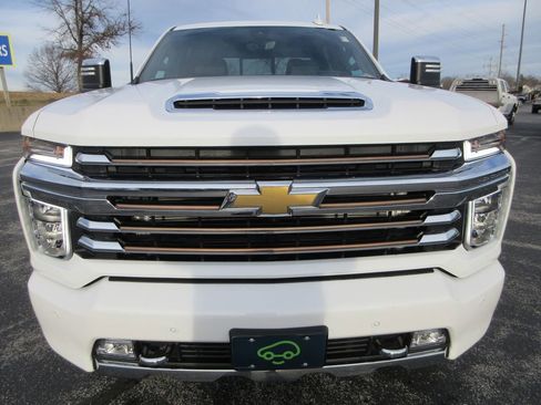 Used 2023 Chevrolet Silverado 3500 High Country w/ Technology Package image 8