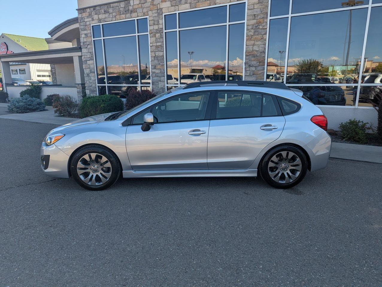 Used 2014 Subaru Impreza 2.0i Sport Limited AWD/4WD image 2