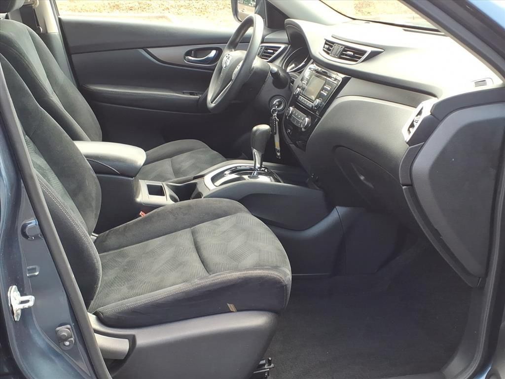 Used 2016 Nissan Rogue S FWD image 22