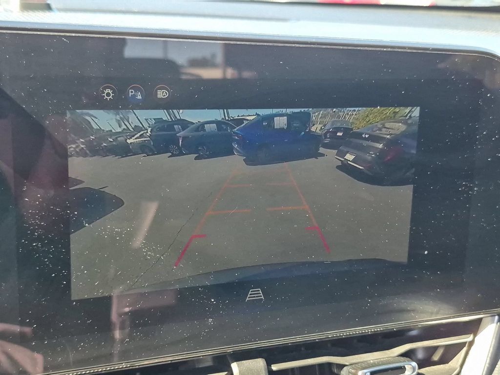 Used 2025 Chevrolet Equinox LT AWD/4WD image 18