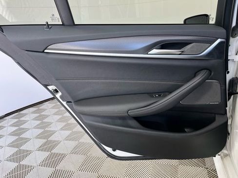 Used 2023 BMW 540i xDrive w/ M Sport Package image 20