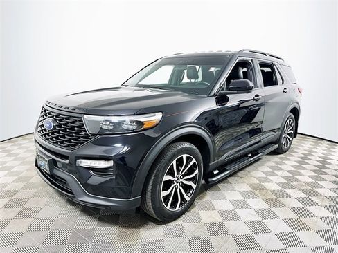 Used 2023 Ford Explorer ST-Line image 7