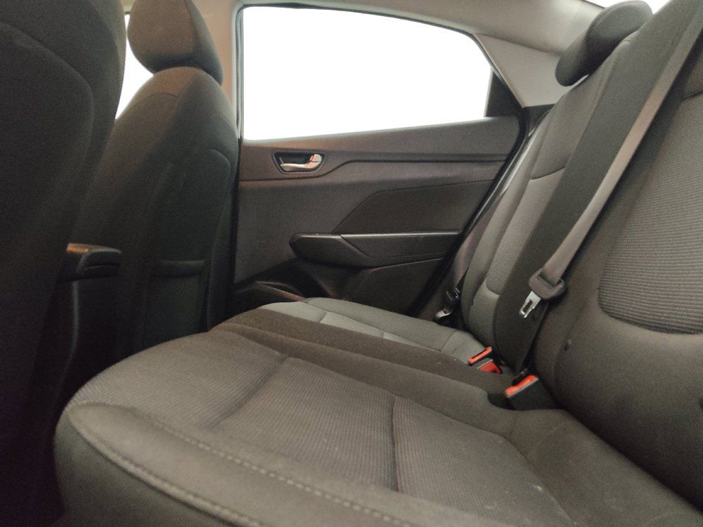 Used 2022 Hyundai Accent SEL FWD image 18