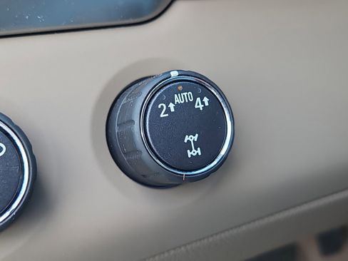 Used 2017 Chevrolet Tahoe LT image 27