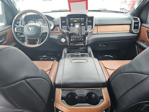 Used 2022 RAM 1500 Limited w/ Body-Colour Bumper Group image 9