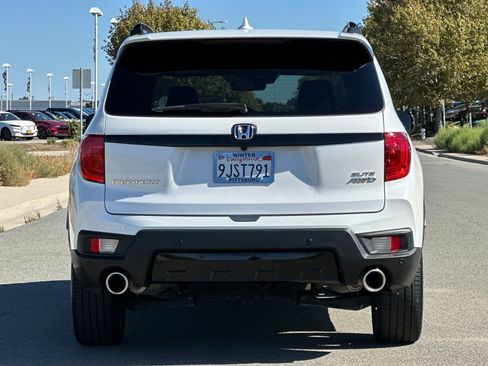 Used 2023 Honda Passport Elite image 5