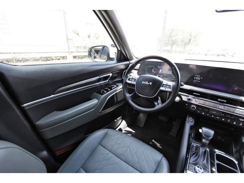 Certified 2023 Kia Telluride EX X-Line AWD/4WD image 10