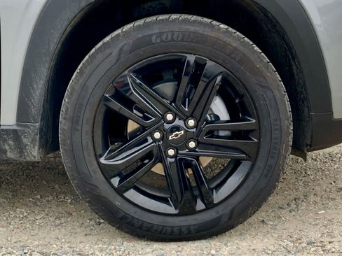 Certified 2025 Chevrolet Trax ACTIV image 13