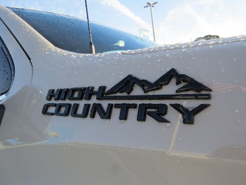 New 2026 Chevrolet Silverado 1500 High Country w/ Technology Package AWD/4WD image 9