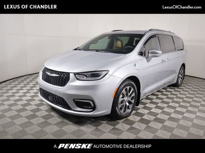 Used 2022 Chrysler Pacifica Pinnacle