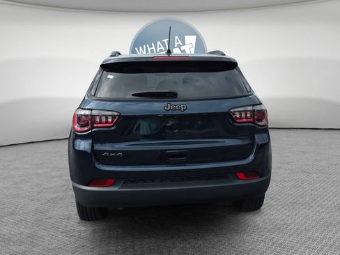 Used 2024 Jeep Compass Latitude w/ Altitude Special Edition AWD/4WD image 5