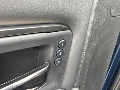 Used 2022 RAM 2500 Limited w/ Night Edition AWD/4WD image 13
