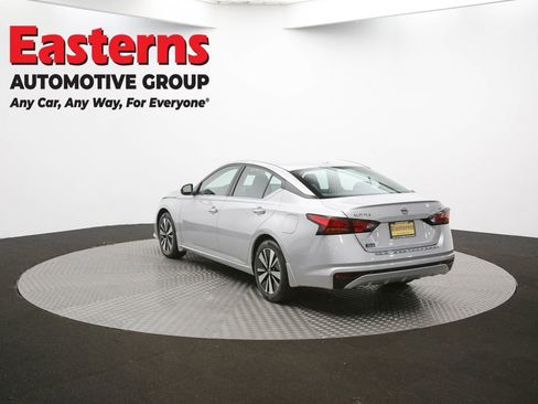 Used 2022 Nissan Altima 2.5 SV image 64