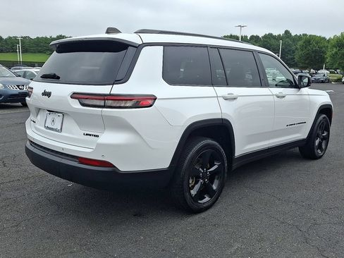 Used 2023 Jeep Grand Cherokee L Limited w/ Black Appearance Package AWD/4WD image 6