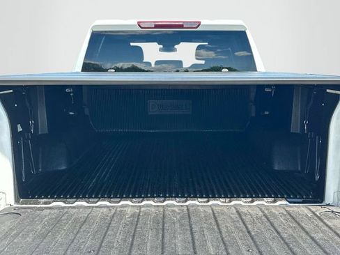 Used 2023 Chevrolet Silverado 1500 LTZ AWD/4WD image 18