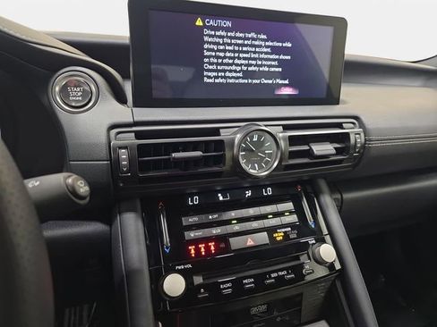 Used 2025 Lexus IS 500 RWD image 19