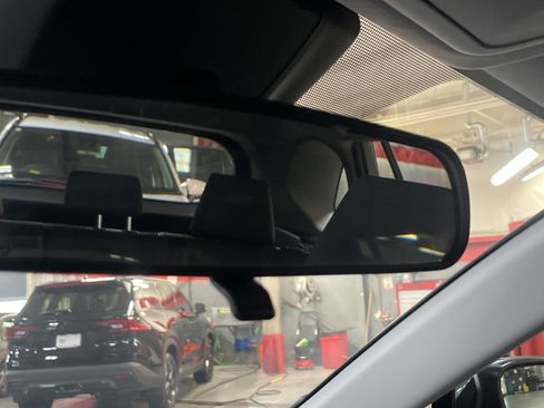 Used 2025 Toyota RAV4 XLE image 27