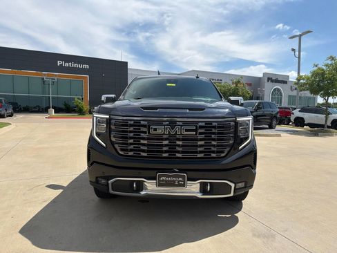Used 2023 GMC Sierra 1500 Denali Ultimate AWD/4WD image 8