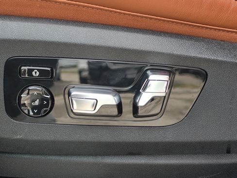 Used 2025 BMW X5 M60i w/ Executive Package AWD/4WD image 53