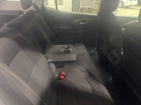 Used 2019 GMC Terrain SLE w/ Driver Convenience Package image 7