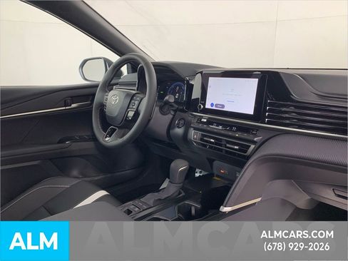 Used 2026 Toyota Camry SE image 31