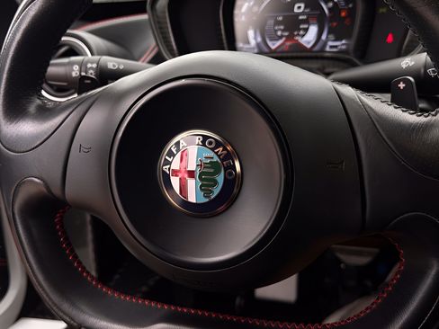Used 2015 Alfa Romeo 4C Spider w/ Spider Track Package RWD image 13