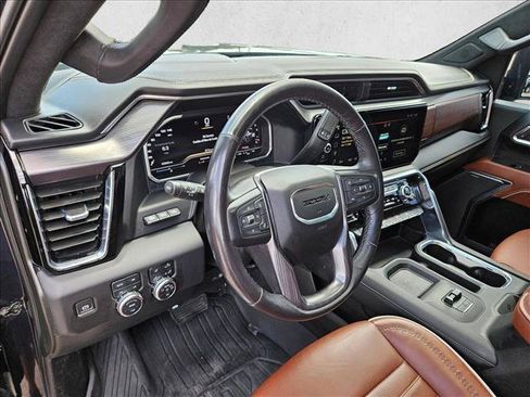 Used 2024 GMC Sierra 2500 Denali Ultimate AWD/4WD image 10