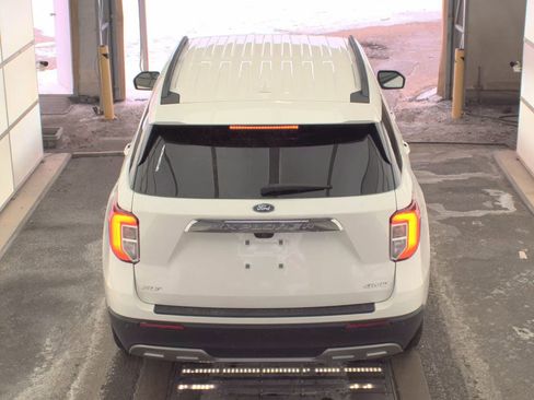 Used 2023 Ford Explorer XLT w/ Equipment Group 202A image 17