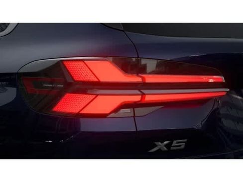 New 2026 BMW X5 sDrive40i w/ Premium Package RWD image 8