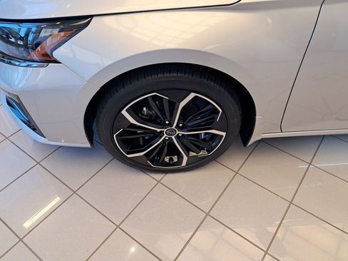 New 2025 Nissan Altima 2.5 SR w/ SR Premium Package image 28