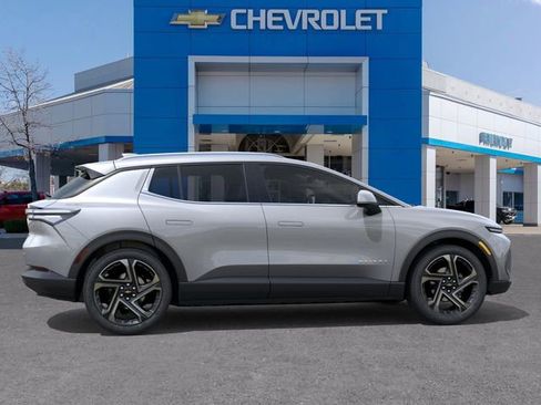 New 2026 Chevrolet Equinox EV LT image 5