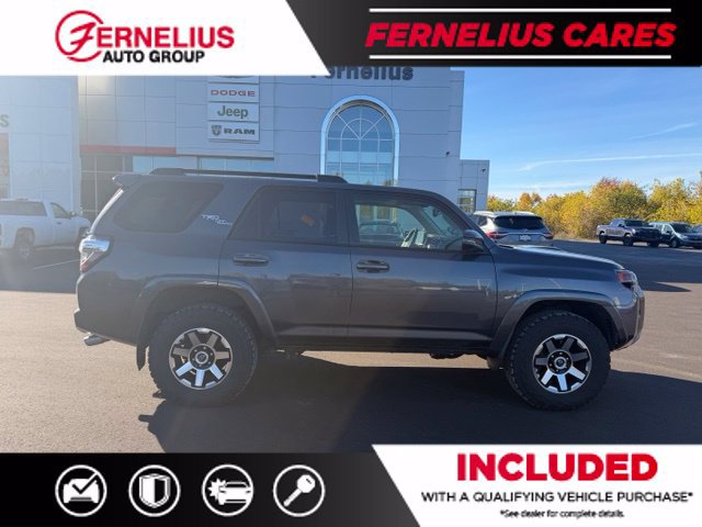 Used 2019 Toyota 4Runner TRD Off-Road Premium AWD/4WD image 3