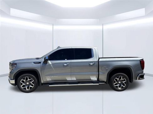 Used 2023 GMC Sierra 1500 SLT w/ SLT Premium Package RWD image 5