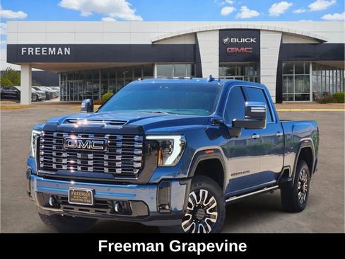 Used 2026 GMC Sierra 2500 Denali Ultimate w/ LPO, Black Badging Package AWD/4WD image 1
