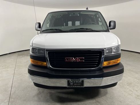 Used 2025 GMC Savana 2500 w/ Driver Convenience Package RWD image 3