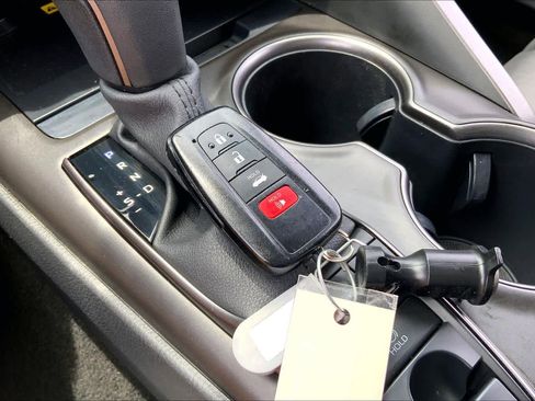 Used 2023 Toyota Camry XSE FWD image 15