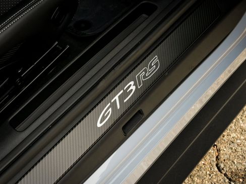 Used 2023 Porsche 911 GT3 RS image 25