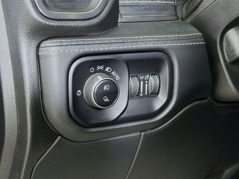 Used 2020 RAM 2500 Limited image 12