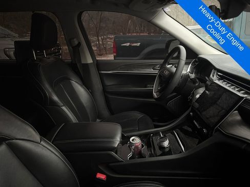 Used 2023 Jeep Grand Cherokee L Limited w/ Luxury Tech Group II image 13