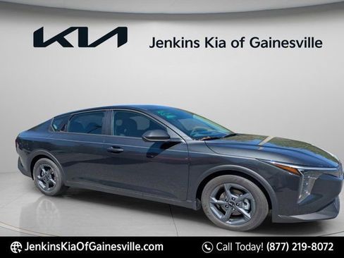 Used 2026 Kia K4 FWD image 1
