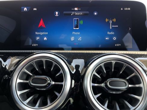 Certified 2025 Mercedes-Benz CLA 35 AMG 4MATIC image 29