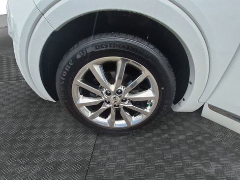 Used 2017 Kia Sorento SX FWD image 13