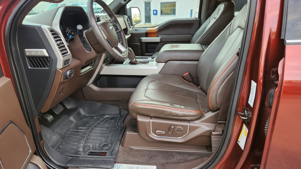 Used 2015 Ford F150 King Ranch w/ Equipment Group 601A Luxury AWD/4WD image 34