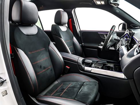 Used 2023 Mercedes-Benz GLB 35 AMG 4MATIC image 8