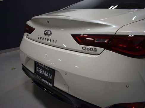 Used 2022 INFINITI Q60 Red Sport 400 w/ Proactive Package image 12