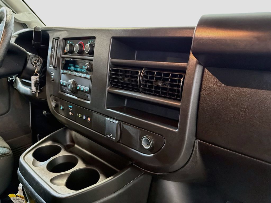 Used 2025 GMC Savana 2500 w/ Driver Convenience Package RWD image 23