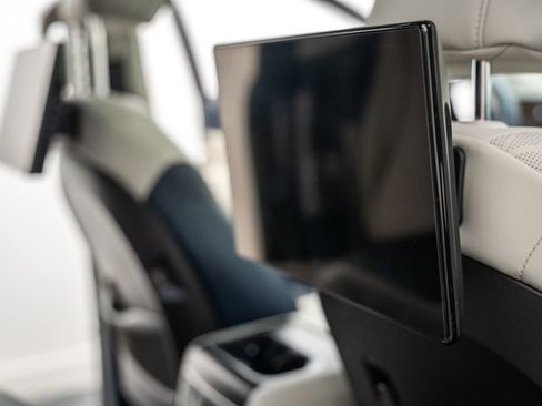 Used 2025 Kia Carnival SX FWD image 37
